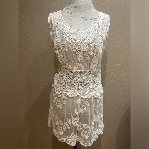 Sundance Dresses & Skirts - Sundance Lace Embroidered Sheer Mesh Creme/Ivory Tunic